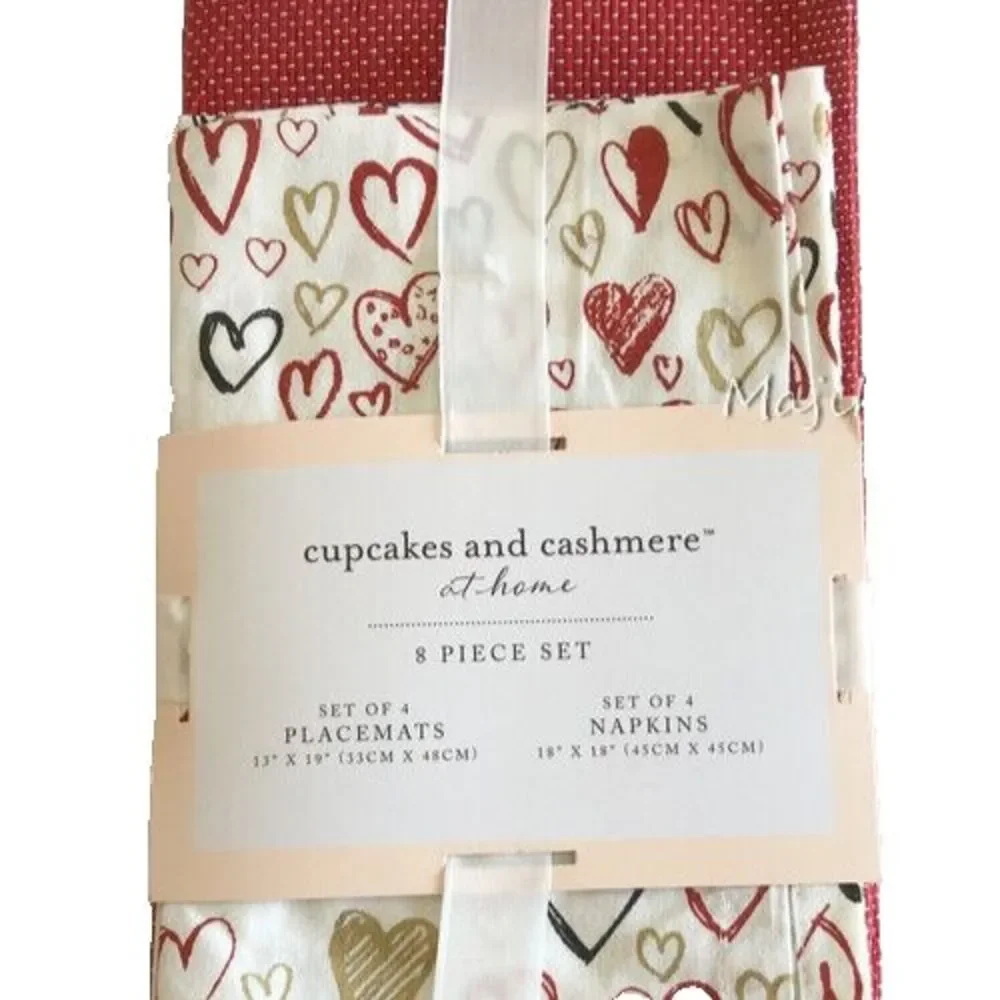 cupcakes and cashmere 4 Placemats and 4 Napkins Hearts Red Pink Gold